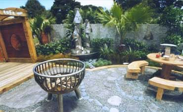 NZ Outdoor garden statues